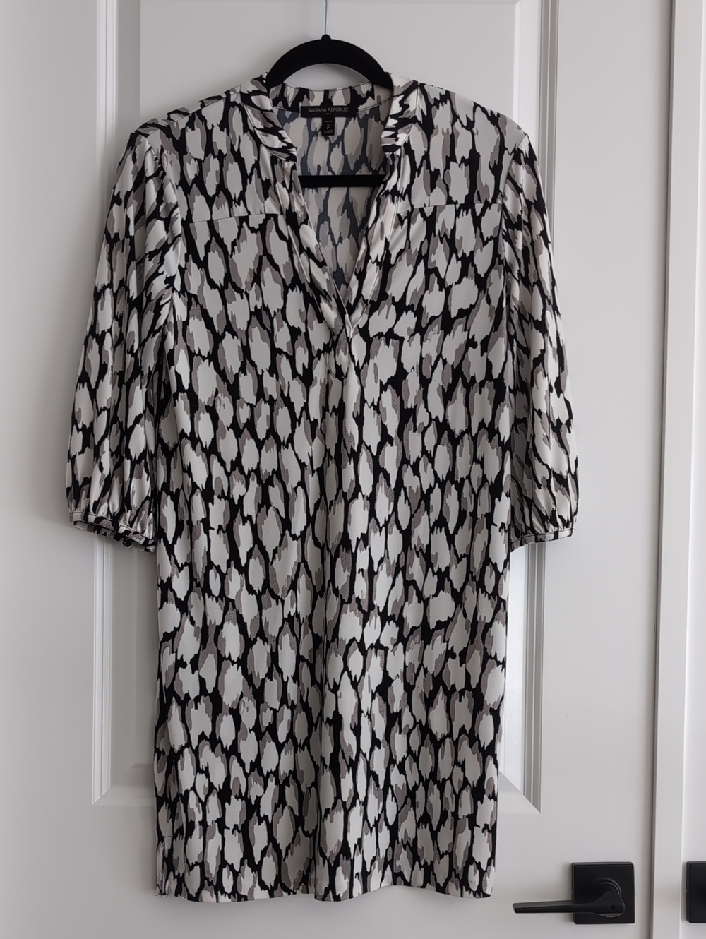 Banana Republic Black and White Printed Tunic